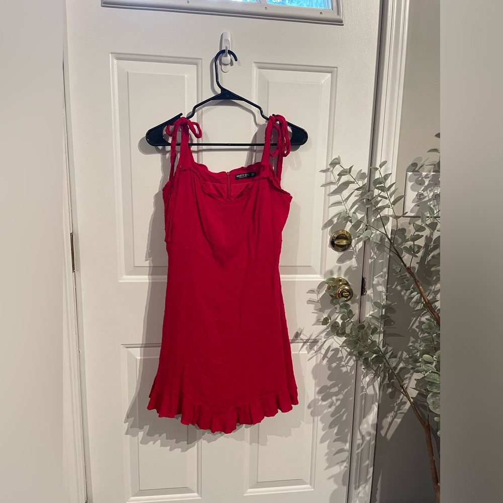 Nasty Gal red midi dress size large 8 dress great condition zipper back